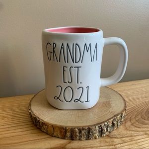Rae Dunn - GRANDMA EST. 2021 - Mug - New